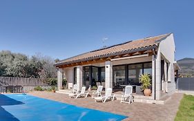 Villa Nadine 1307
